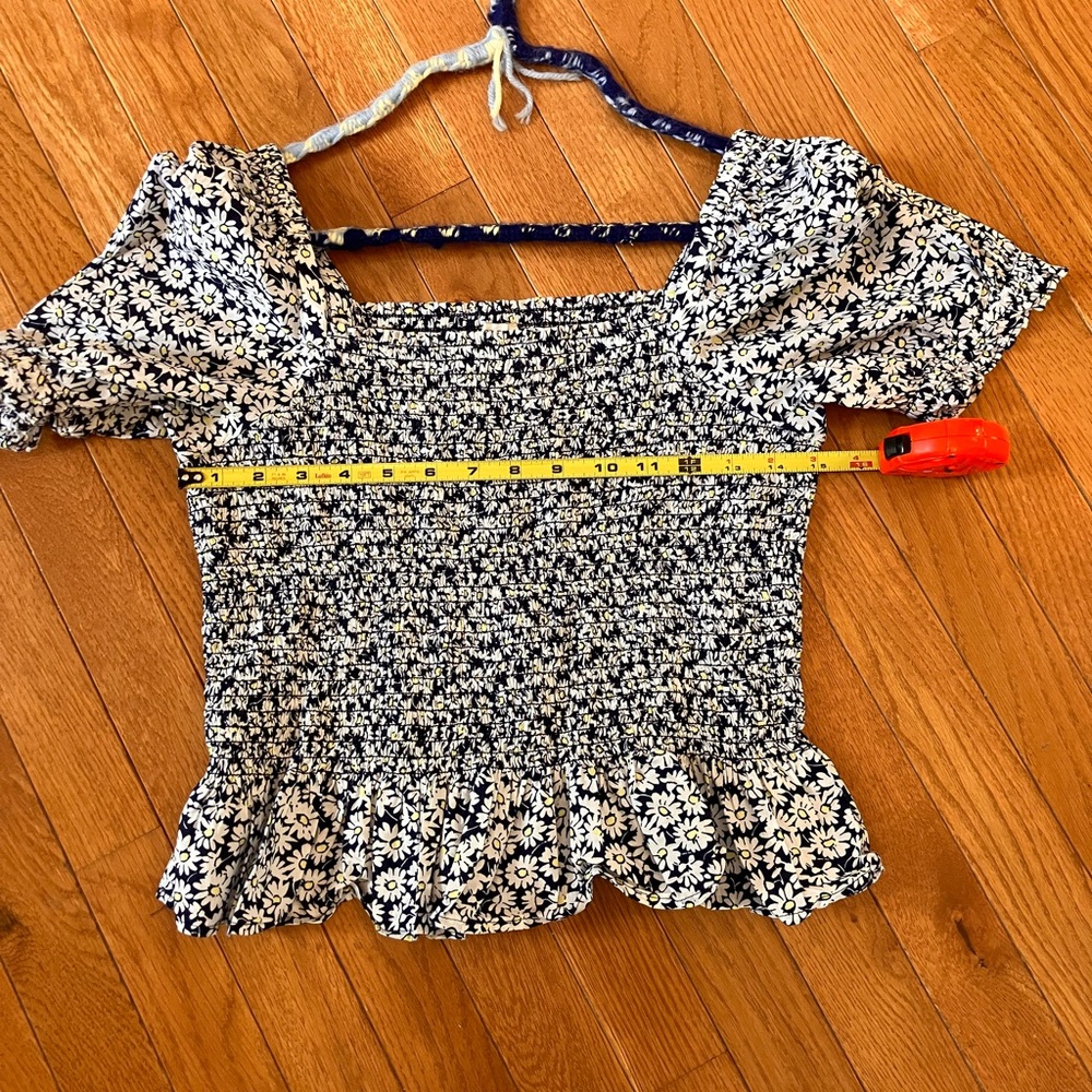 J. Crew Navy Floral Smocked Puff Sleeve Crop Top size S - Picture 8 of 12